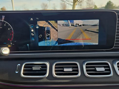 Used 2025 Mercedes-Benz GLE 350 4MATIC image 19