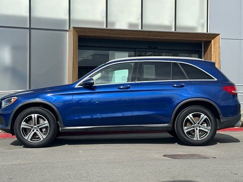 Used 2019 Mercedes-Benz GLC 300 4MATIC image 5