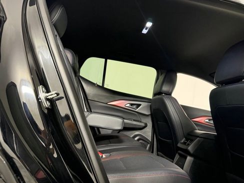 Used 2024 Chevrolet Equinox EV RS image 27