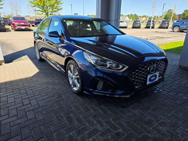Used 2019 Hyundai Sonata Limited w/ Ultimate Package 04 FWD image 5