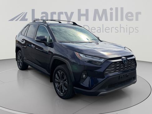 Used 2023 Toyota RAV4 Limited AWD/4WD image 7