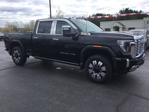 Used 2025 GMC Sierra 2500 Denali w/ Denali Reserve Package AWD/4WD image 7