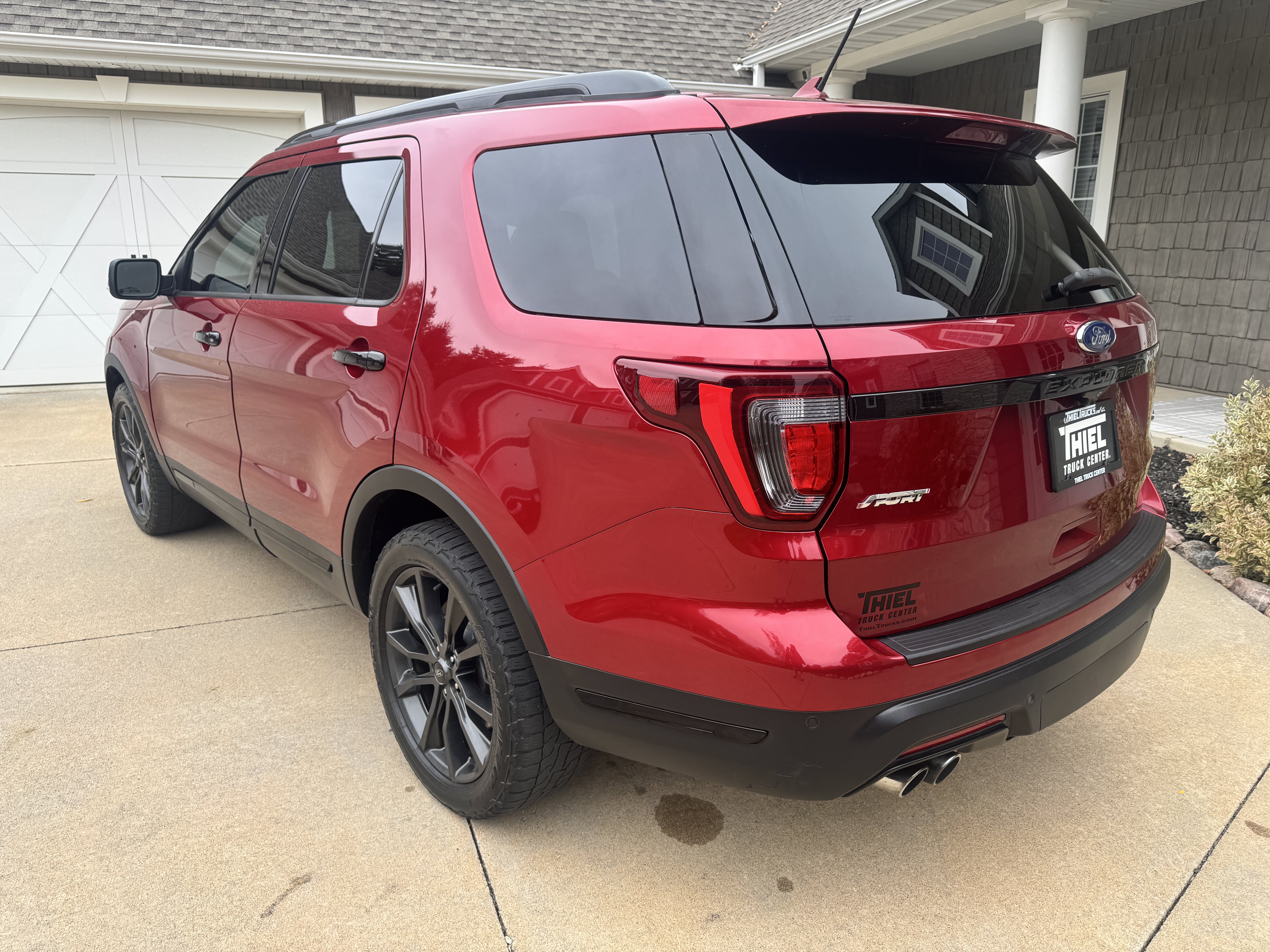 Used 2019 Ford Explorer Sport w/ Ford Safe & Smart Package AWD/4WD image 4