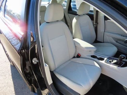 Used 2021 Volkswagen Jetta S image 15