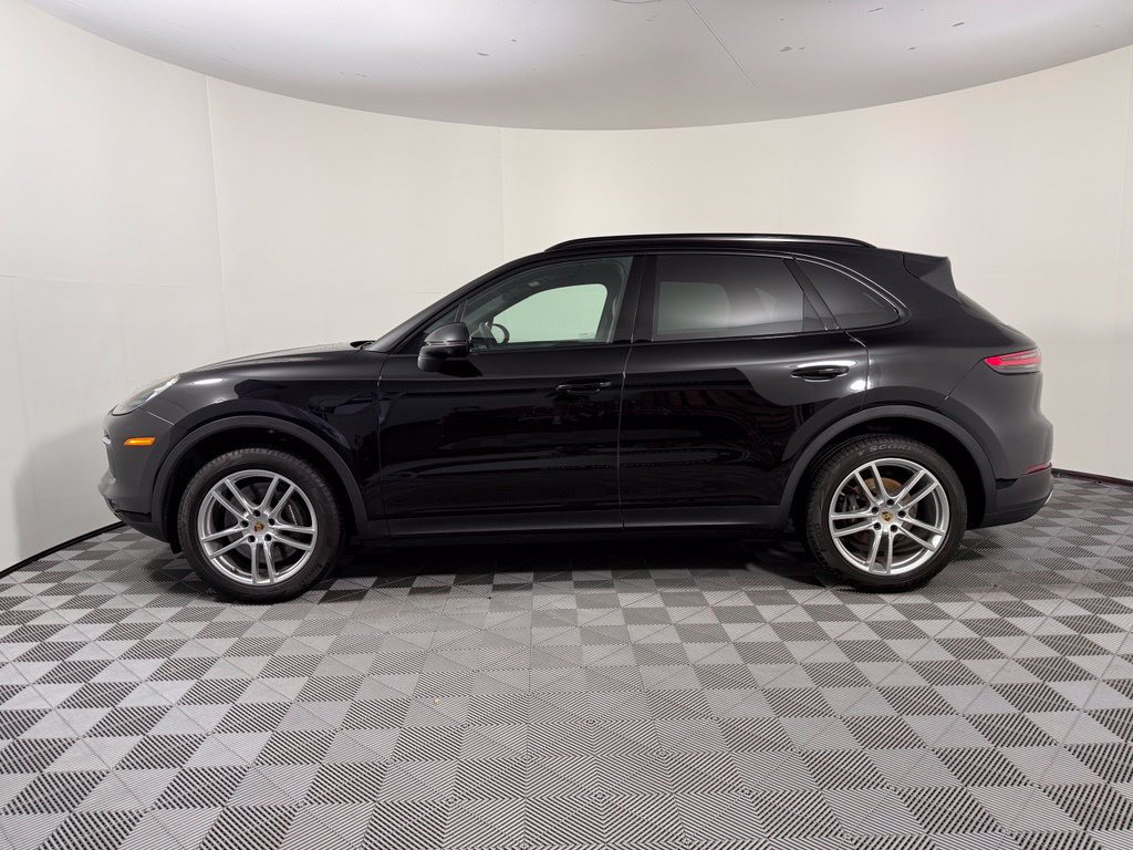 Certified 2023 Porsche Cayenne AWD/4WD image 2