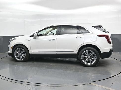 Used 2024 Cadillac XT5 Premium Luxury w/ LPO, Floor Liner Package AWD/4WD image 8