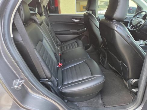 Used 2021 Ford Edge SEL w/ Convenience Package image 19
