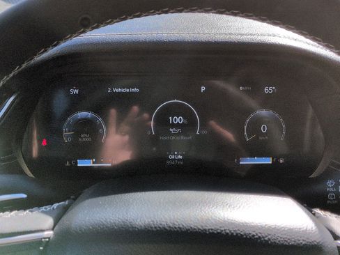 Used 2023 Jeep Grand Cherokee L Limited w/ Trailer Tow Group (B) image 23