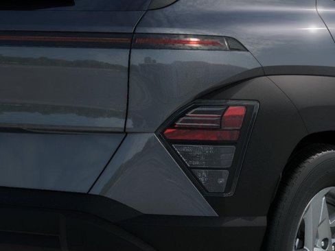New 2027 Hyundai Kona SE FWD image 10