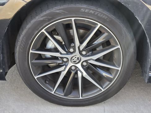 Used 2023 Toyota Camry SE image 10