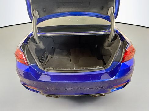 Used 2019 BMW M4 CS w/ Executive Package image 33