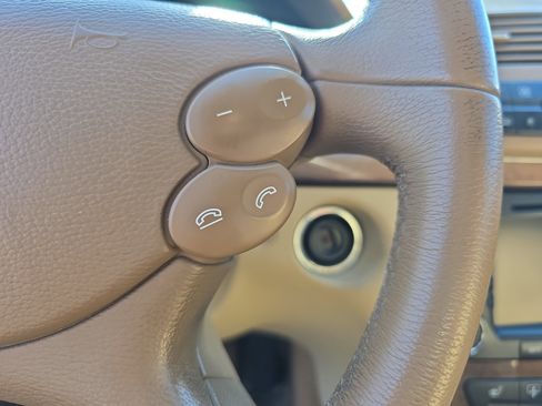 Used 2008 Mercedes-Benz E 350 Sedan image 18