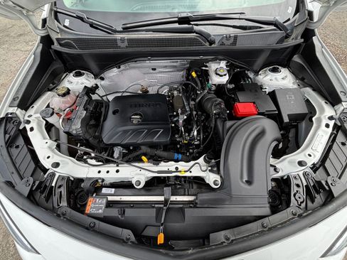 Used 2025 Buick Encore GX Preferred FWD image 31