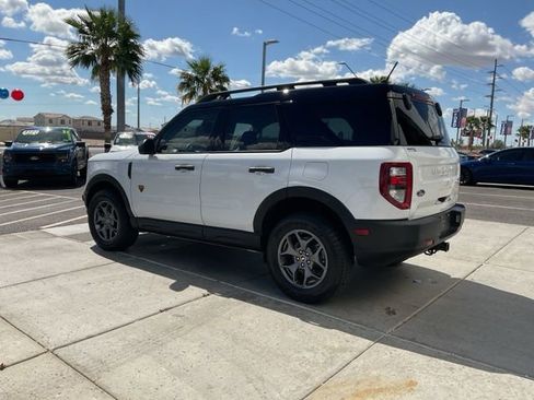 Used 2024 Ford Bronco Sport Badlands image 5