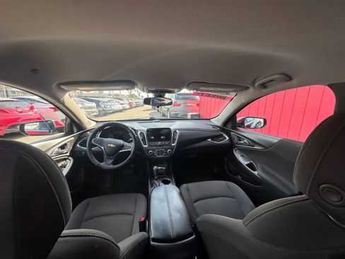 Used 2019 Chevrolet Malibu LT image 8