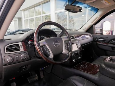 Used 2014 GMC Sierra 3500 Denali image 26
