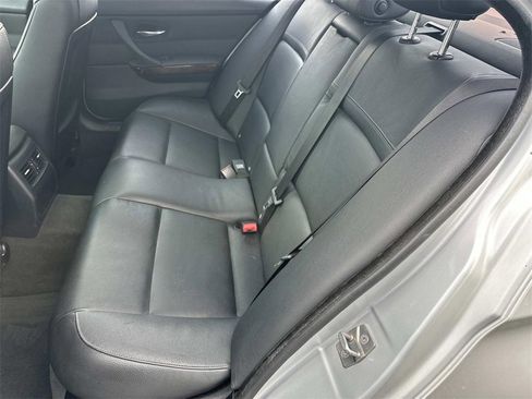 Used 2010 BMW 328i Sedan image 12