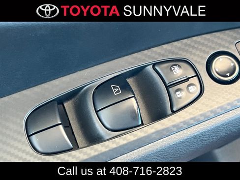 Used 2024 Nissan Altima 2.5 SV image 17