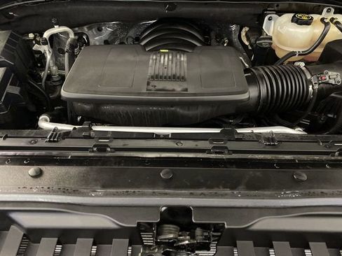 Certified 2024 Chevrolet Silverado 1500 High Country w/ Technology Package AWD/4WD image 36