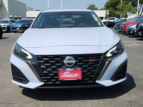 Used 2024 Nissan Altima 2.5 SR w/ SR Premium Package FWD image 5