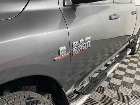 Used 2015 RAM 2500 Tradesman w/ Chrome Appearance Group AWD/4WD image 7