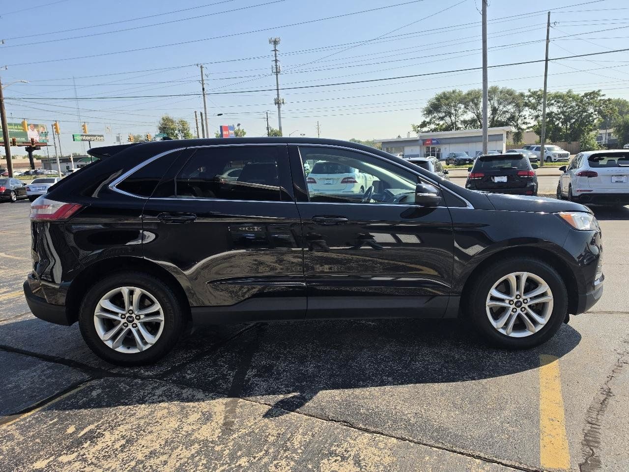 Used 2020 Ford Edge SEL w/ Convenience Package AWD/4WD image 4