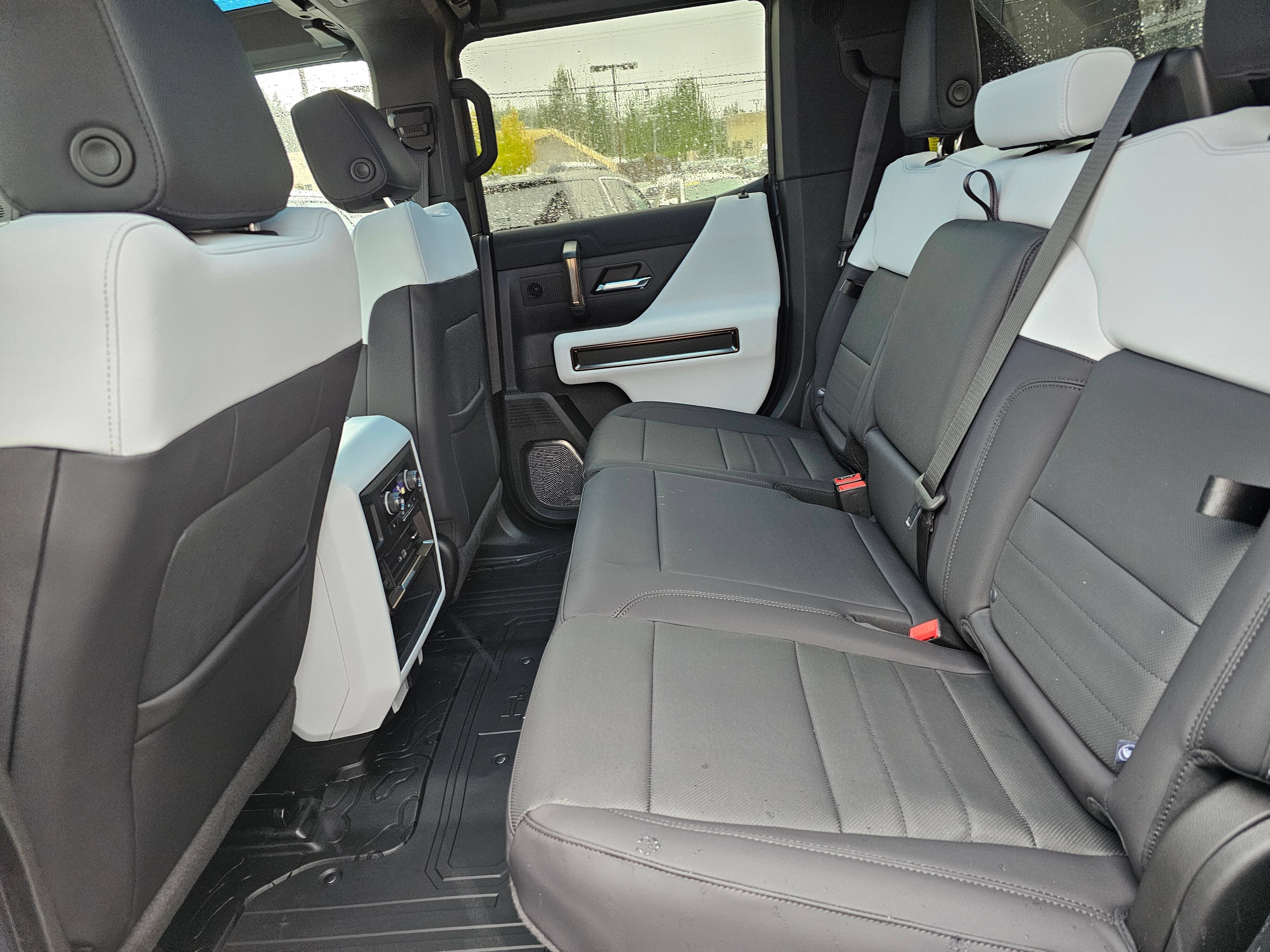 New 2024 GMC Hummer EV 2X AWD/4WD image 20