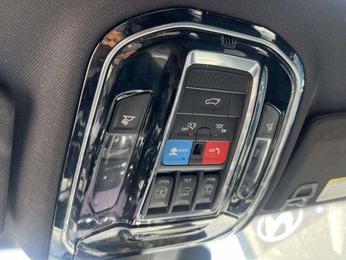 Certified 2023 Jeep Grand Cherokee Overland w/ Luxury Tech Group IV AWD/4WD image 35