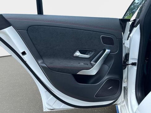 Used 2024 Mercedes-Benz CLA 35 AMG 4MATIC image 11