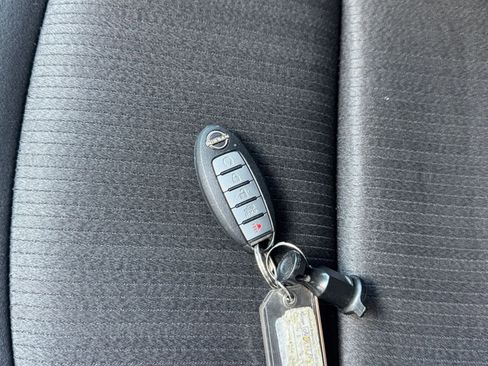 Used 2025 Nissan Altima 2.5 SV image 21