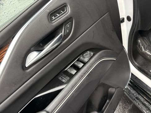 Used 2023 Cadillac Escalade Premium Luxury image 14
