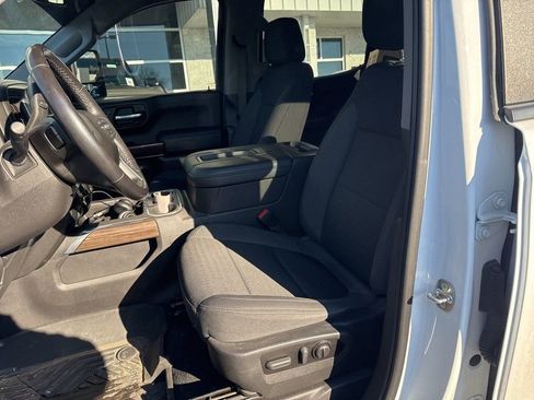 Used 2022 Chevrolet Silverado 1500 LT Trail Boss image 7