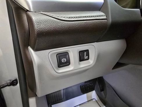 Used 2019 GMC Acadia SLT image 18