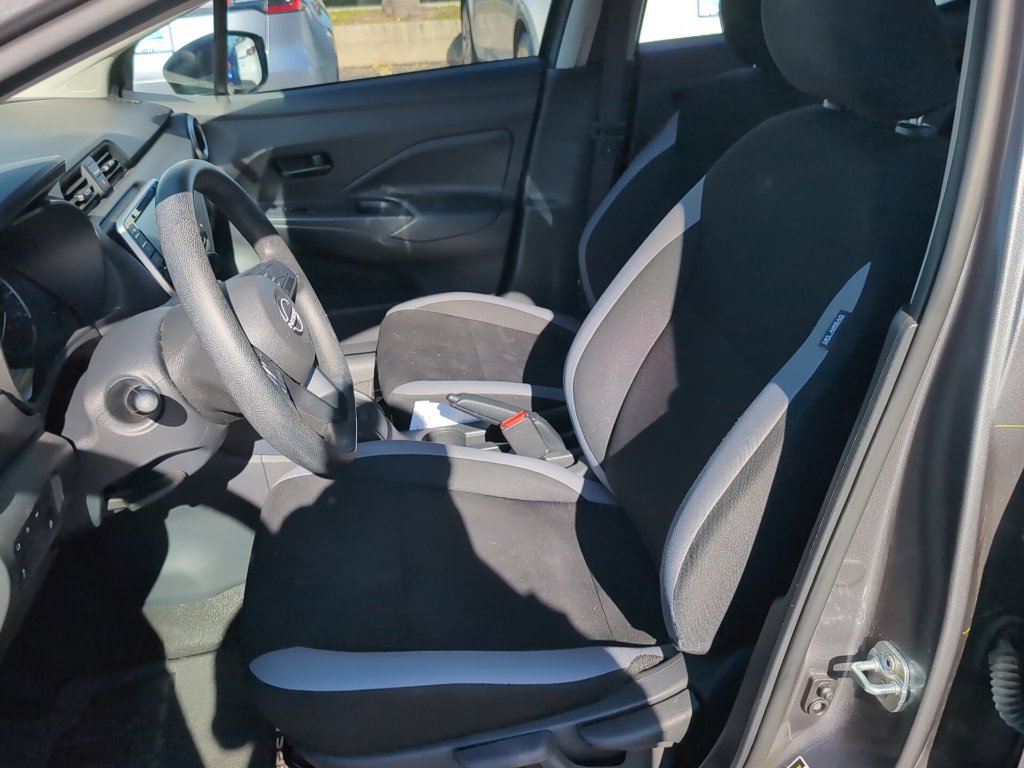 Used 2025 Nissan Versa S w/ Trunk Package FWD image 9