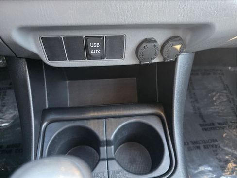 Used 2013 Toyota Tacoma 4x4 Access Cab V6 w/ SR5 Pkg image 24