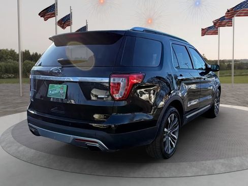 Used 2017 Ford Explorer Platinum image 7