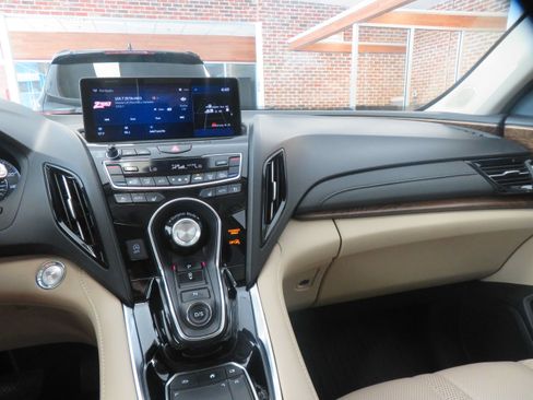 Used 2020 Acura RDX w/ Advance Package FWD image 35