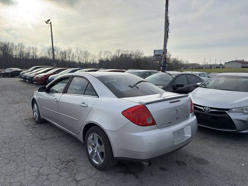 Used 2009 Pontiac G6 GT w/ Sun And Sound Plus Package FWD image 8