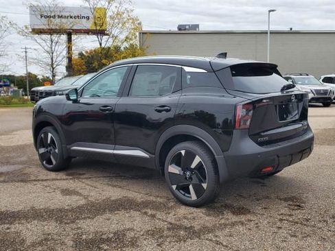 New 2026 Nissan Kicks SR w/ SR Premium Package image 3