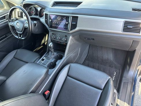 Used 2018 Volkswagen Atlas SE image 31