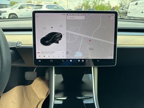 Used 2020 Tesla Model 3 RWD image 13