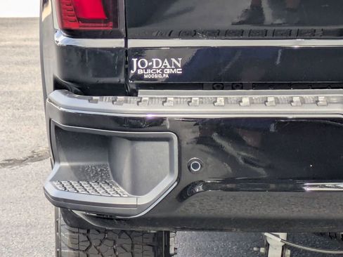 New 2025 GMC Sierra 2500 Denali w/ Denali Reserve Package image 30