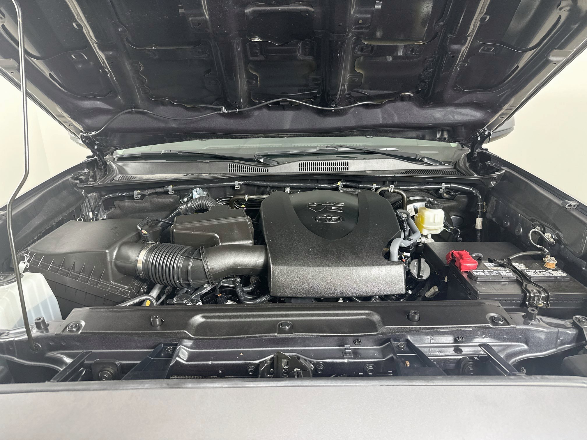 Certified 2023 Toyota Tacoma SR5 w/ Black Out Package (TMS) AWD/4WD image 30