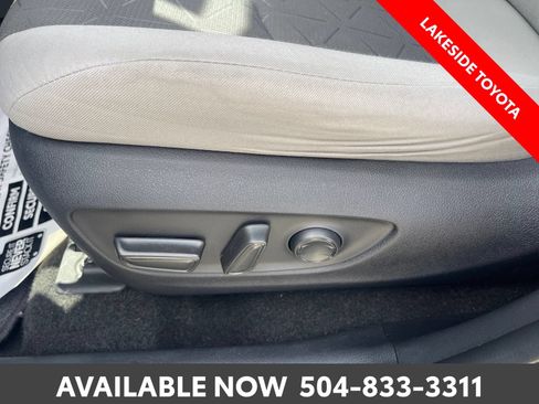 Certified 2020 Toyota RAV4 XLE FWD image 28
