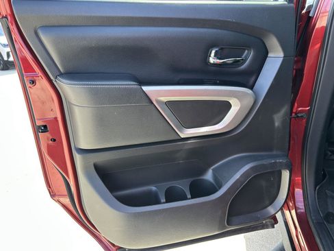 Used 2016 Nissan Titan PRO-4X image 20