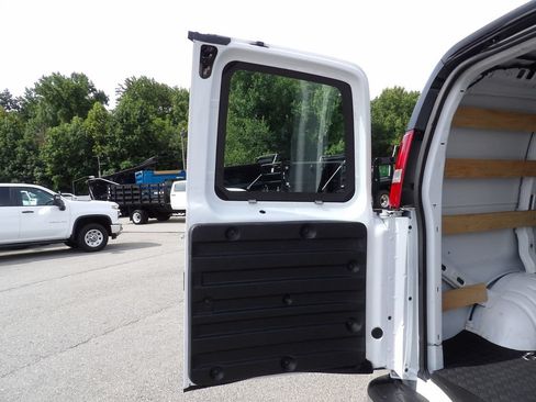 Used 2025 GMC Savana 2500 w/ Driver Convenience Package RWD image 42