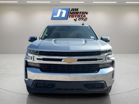 Used 2022 Chevrolet Silverado 1500 LT AWD/4WD image 2