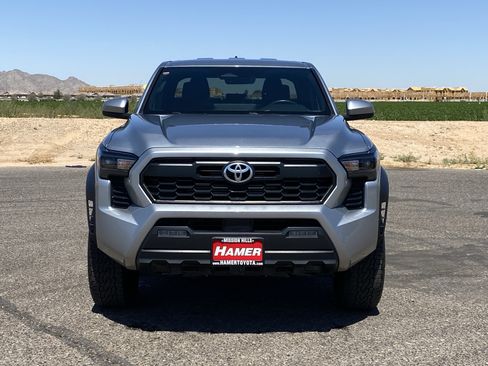 Used 2024 Toyota Tacoma TRD Off-Road AWD/4WD image 8