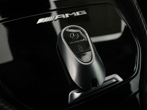 New 2026 Mercedes-Benz SL 63 AMG 4MATIC image 11