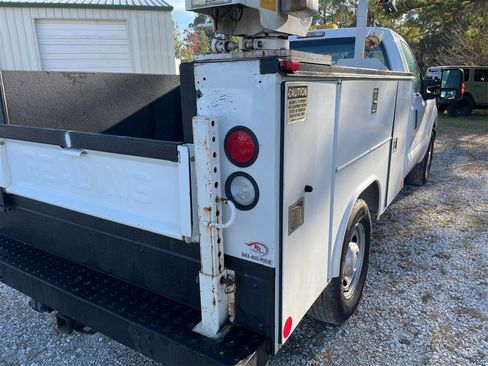 Used 2015 Ford F250 XL w/ Power Equipment Group image 36